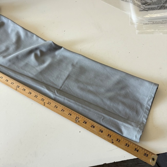 Greg Norman The Ultimate 5 Pocket Traveler Golf Pants Mens 32 x 34 Light Gray - Picture 6 of 7